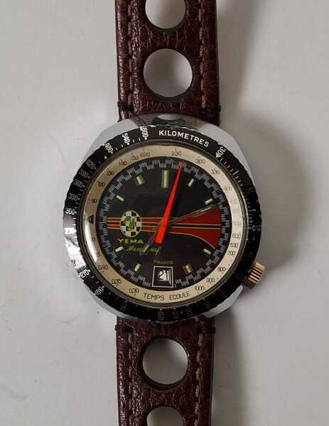 WRIST WATCH