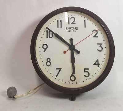Bakelite Clock