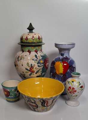 PRETTY POTTERY