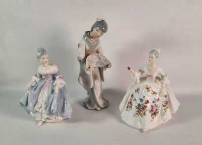 FIGURINES
