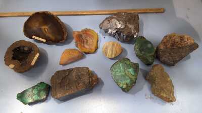 MINERAL SPECIMENS
