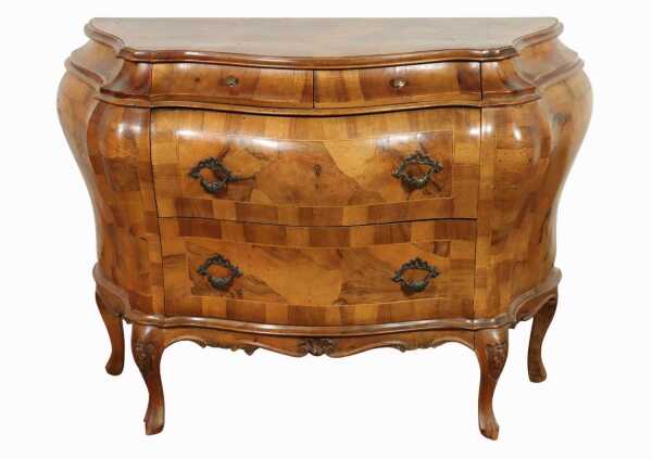 VENETIAN BOMBE CHEST
