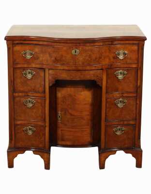 Georgian Kneehole Desk