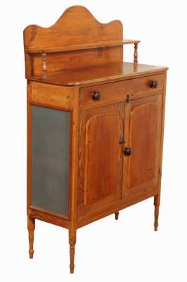 Cedar Chiffonier