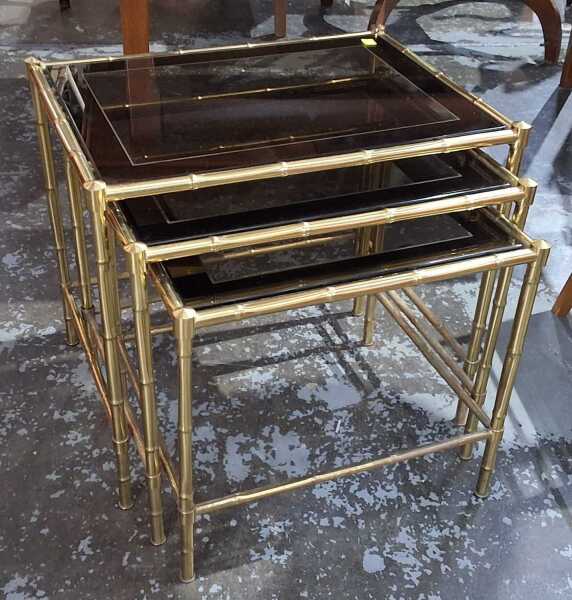 NEST OF TABLES