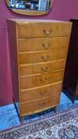 CHEST OF DRAWERS