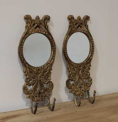 58 · MIRROR AND COAT HOOKS