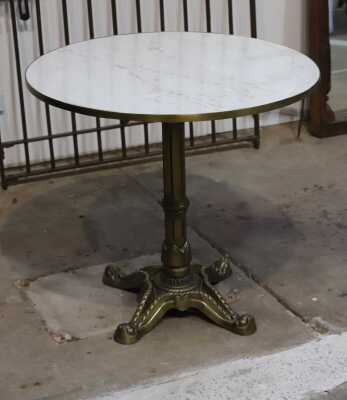 91 · DINING TABLE