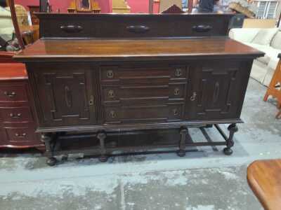 Sideboard