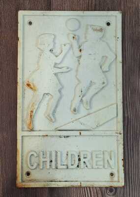 233 · CAST IRON PLAQUE