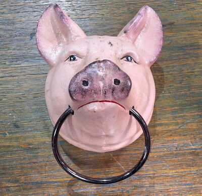 234 · HITCHING PIG