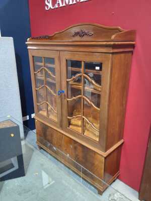 Display Cabinet