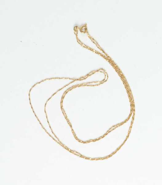 GOLD NECKLACE