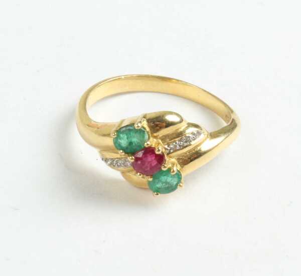 GOLD RING