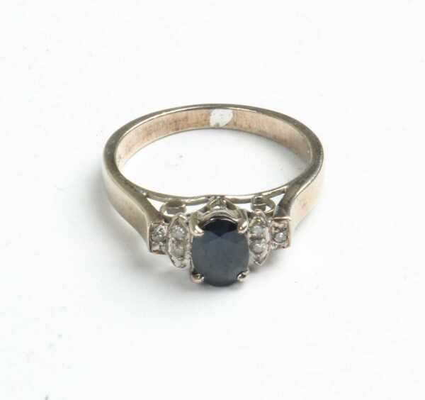 GOLD RING