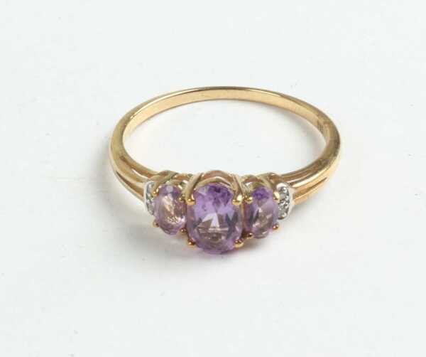 GOLD RING