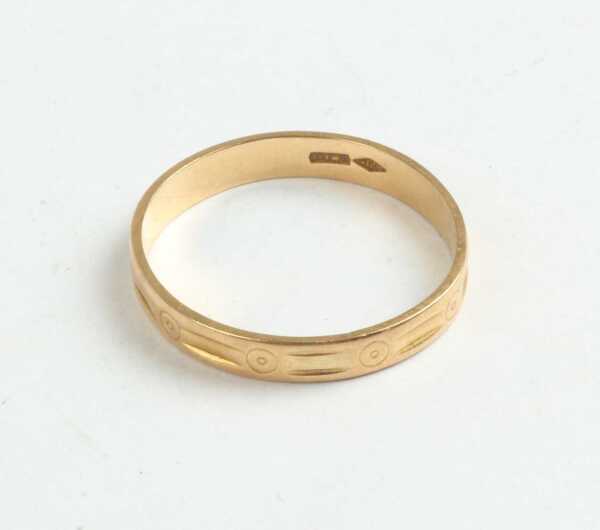 GOLD RING