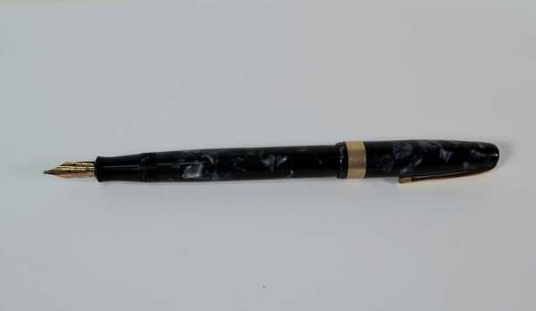FOUNTAIN PEN