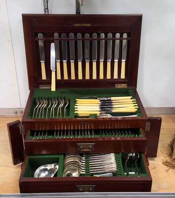 Cutlery Canteen