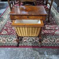 SEWING TABLE - 3