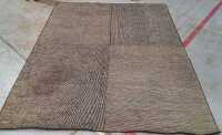 FLOOR RUG