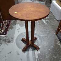 WINE TABLE