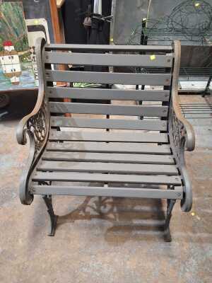 499 · GARDEN BENCH