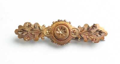 1022 · GOLD BROOCH