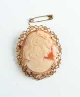 GOLD BROOCH