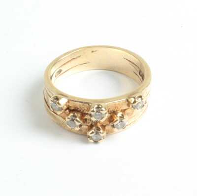 1092 · GOLD RING