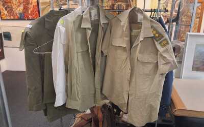 1259 · MILITARY UNIFORMS