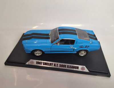 1315 · MODEL CAR
