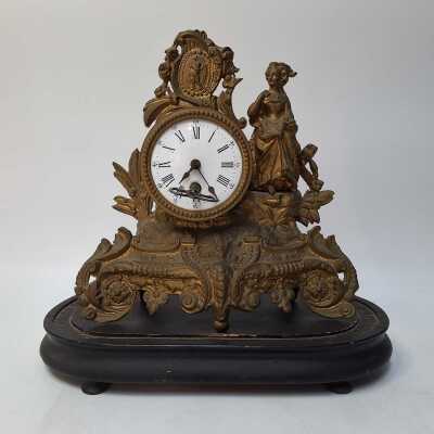 1392 · MANTEL CLOCK