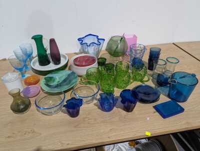 1432 · COLOURED GLASS