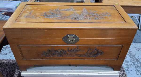 CAMPHORWOOD TRUNK