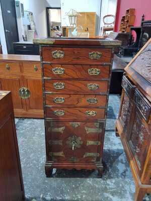 13 · KOREAN CHEST
