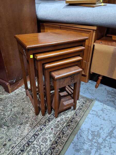 NEST OF TABLES