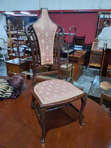 NURSING CHAIR