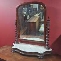 DRESSING MIRROR