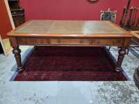 LIBRARY TABLE