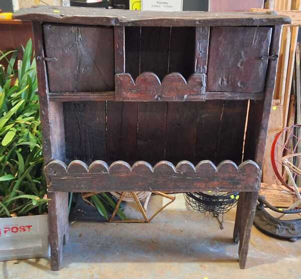 FOLK CABINET
