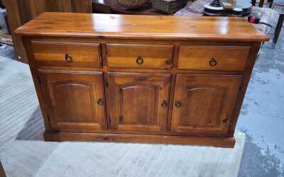 Sideboard