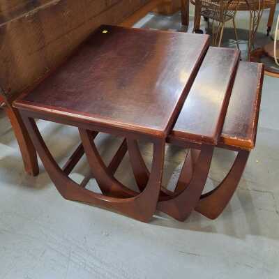 180 · NESTING TABLES