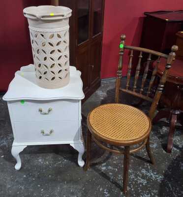 548 · FURNITURE LOT
