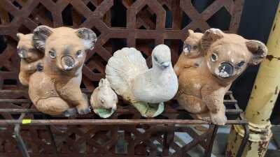 MENAGERIE OF STATUES