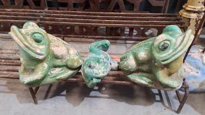 FROG STATUES