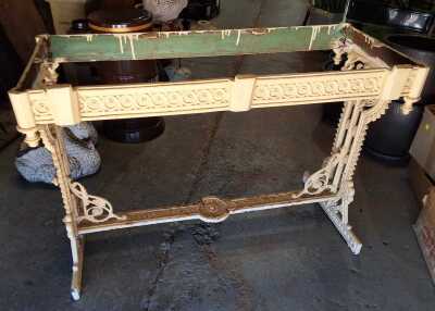 GARDEN TABLE FRAME