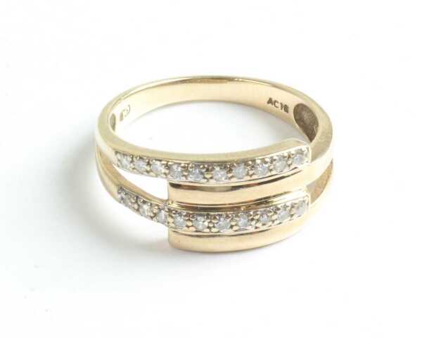 GOLD RING