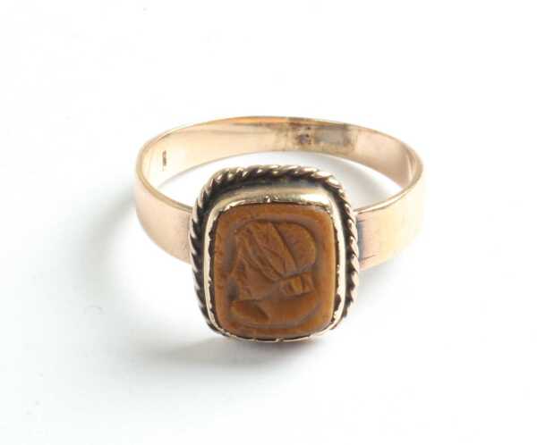 GOLD RING