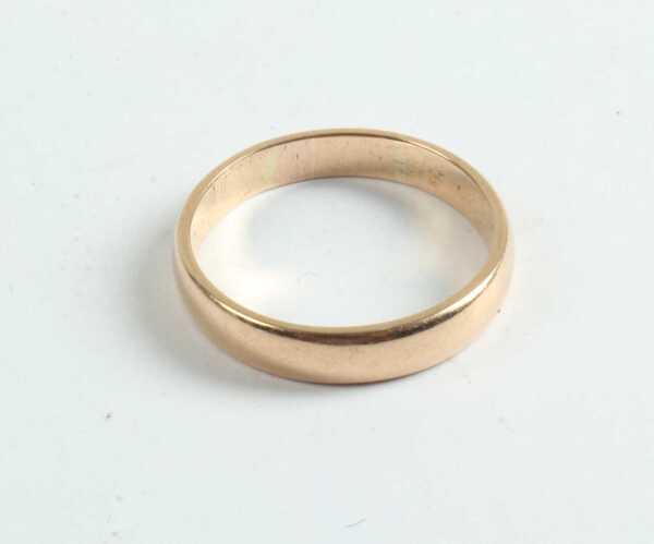 GOLD RING